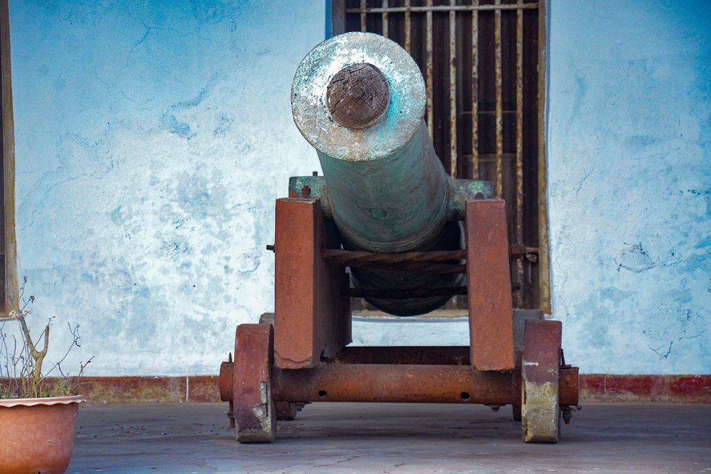 Anglo-Zanzibar War cannon
