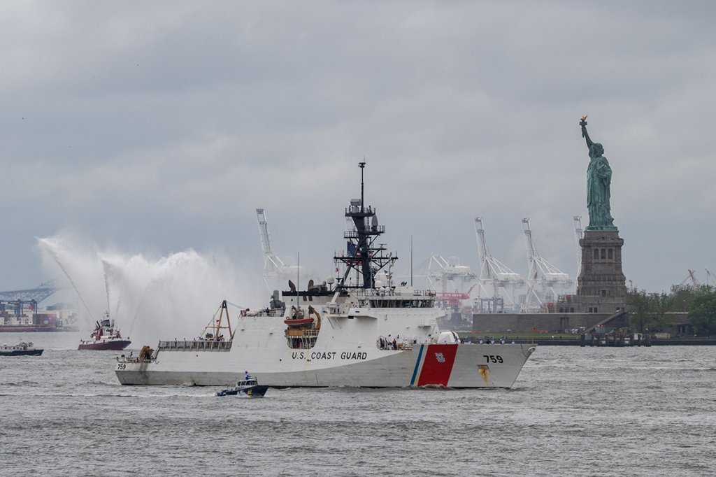Coast Guard cutter Statue of Liberty