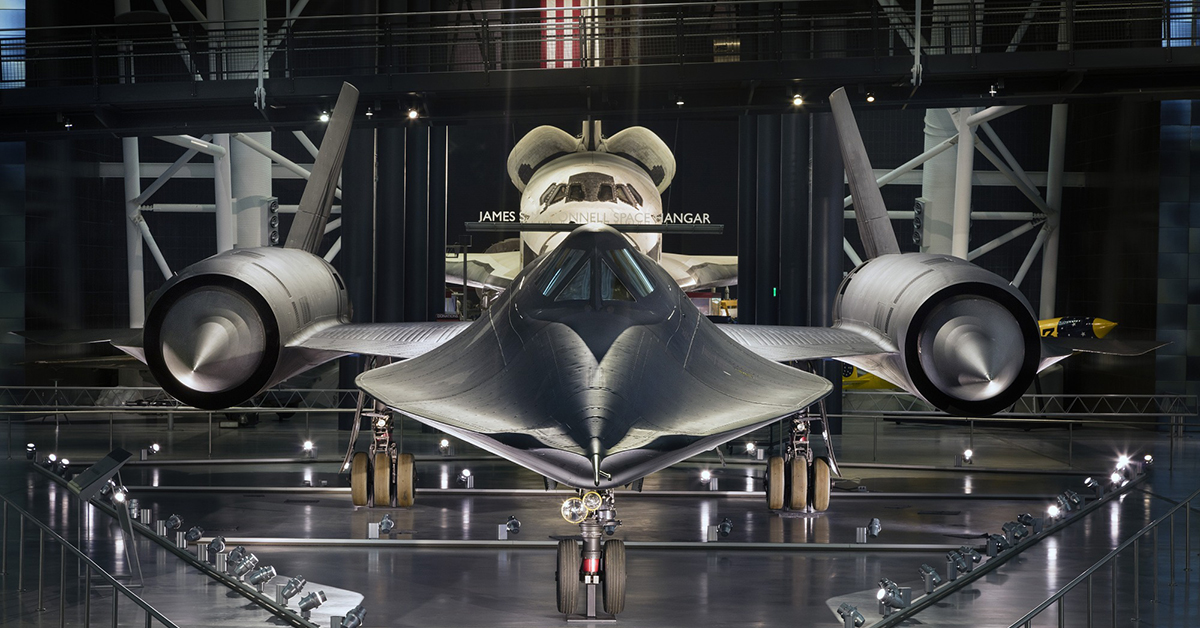 How this Air Force spy plane traveled from coast to coast in record time