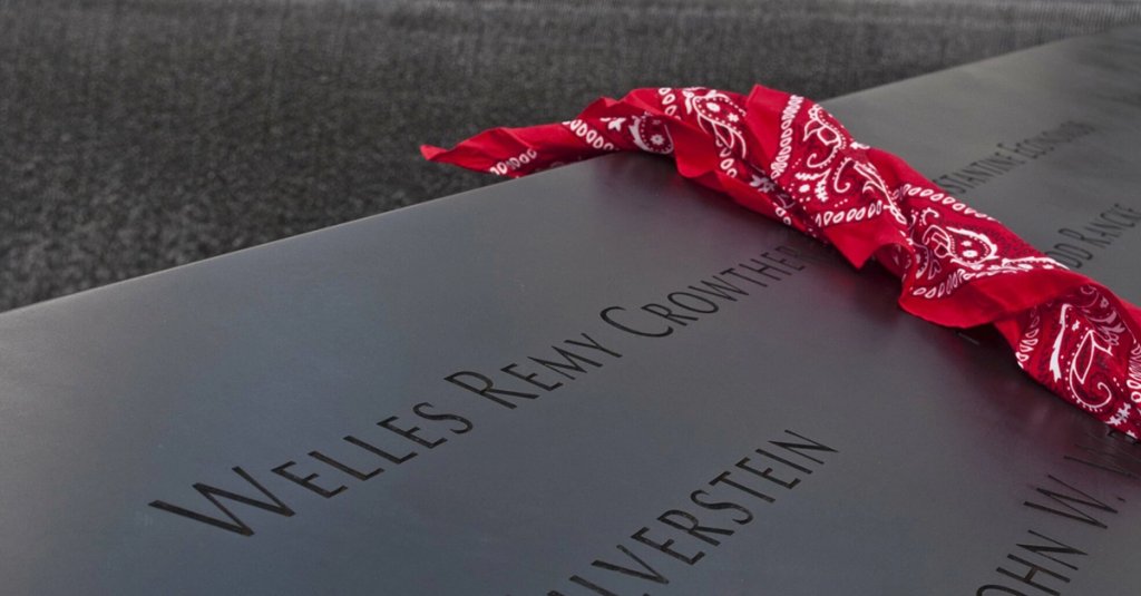 welles crowther red bandana
