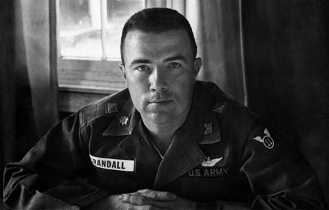 bruce crandall dies Vietnam war