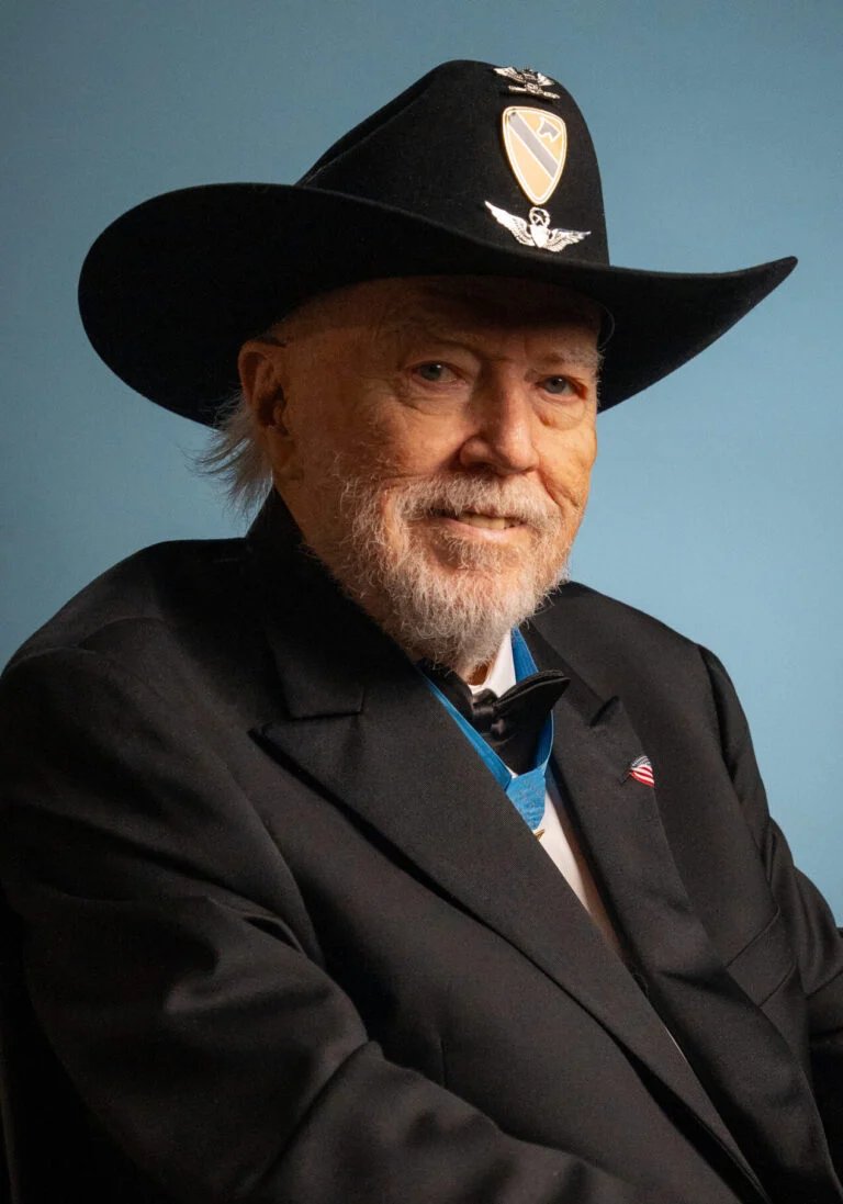 bruce crandall dies portrait