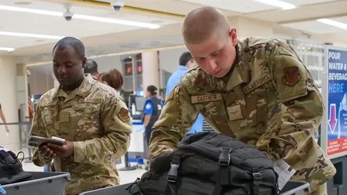تضيف TSA خطوطًا أمنية مخصصة للجيش والمحاربين القدامى وعائلاتهم