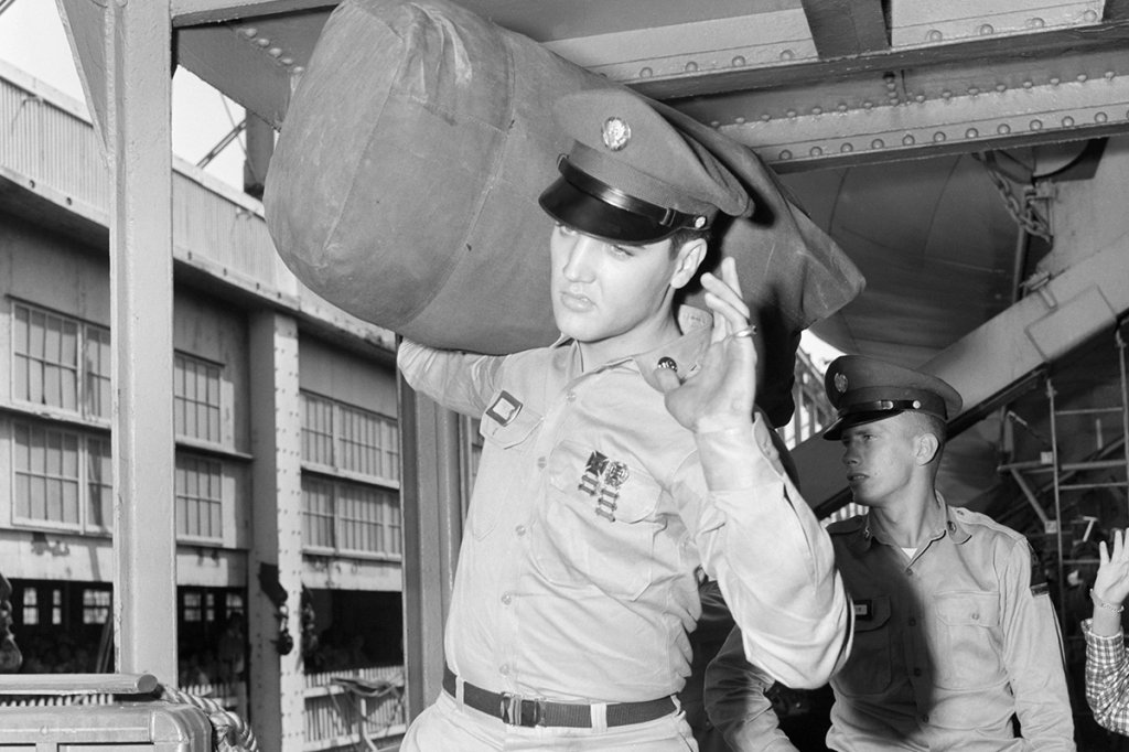 duffel bag elvis wave getty bettmann