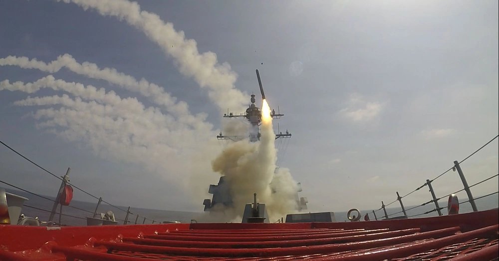 tomahawks missile destroyer raytheon navy