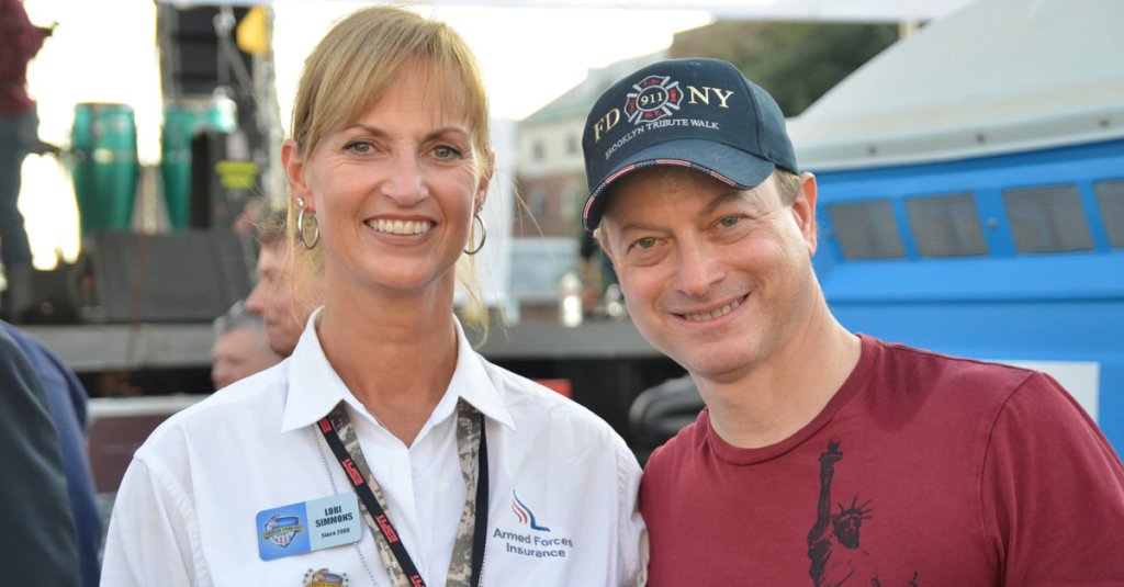 lori simmons gary sinise