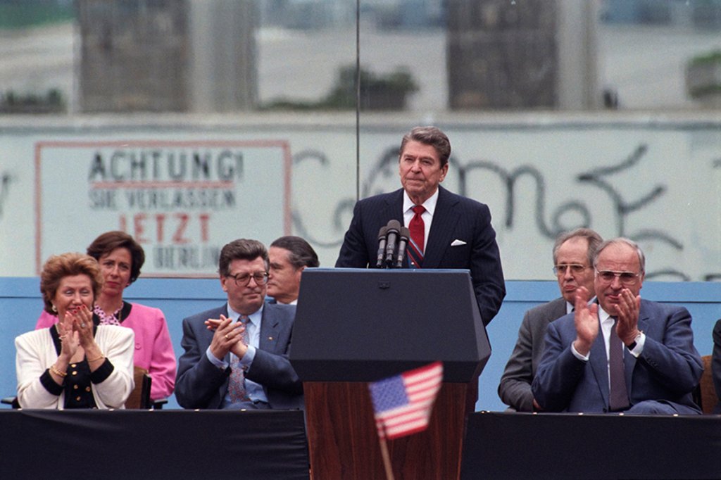 Ronald Reagan "Tear Down This Wall" speech