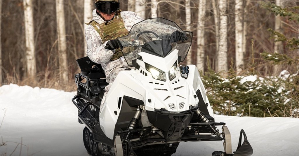 Polaris Military 850 Voyageur 155