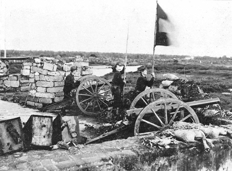 spanish-american enemy flags