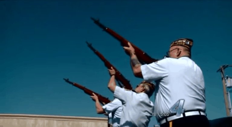 Here’s why hundreds of strangers attended this homeless veteran’s funeral