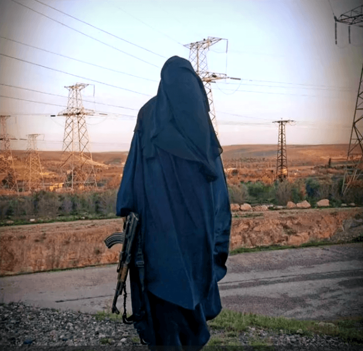 ISIS militants nabbed trying to escape capture by dressing as women