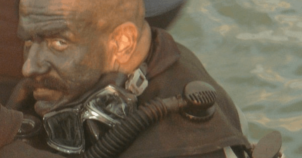 Watch Navy SEAL Jocko Willink break down combat scenes