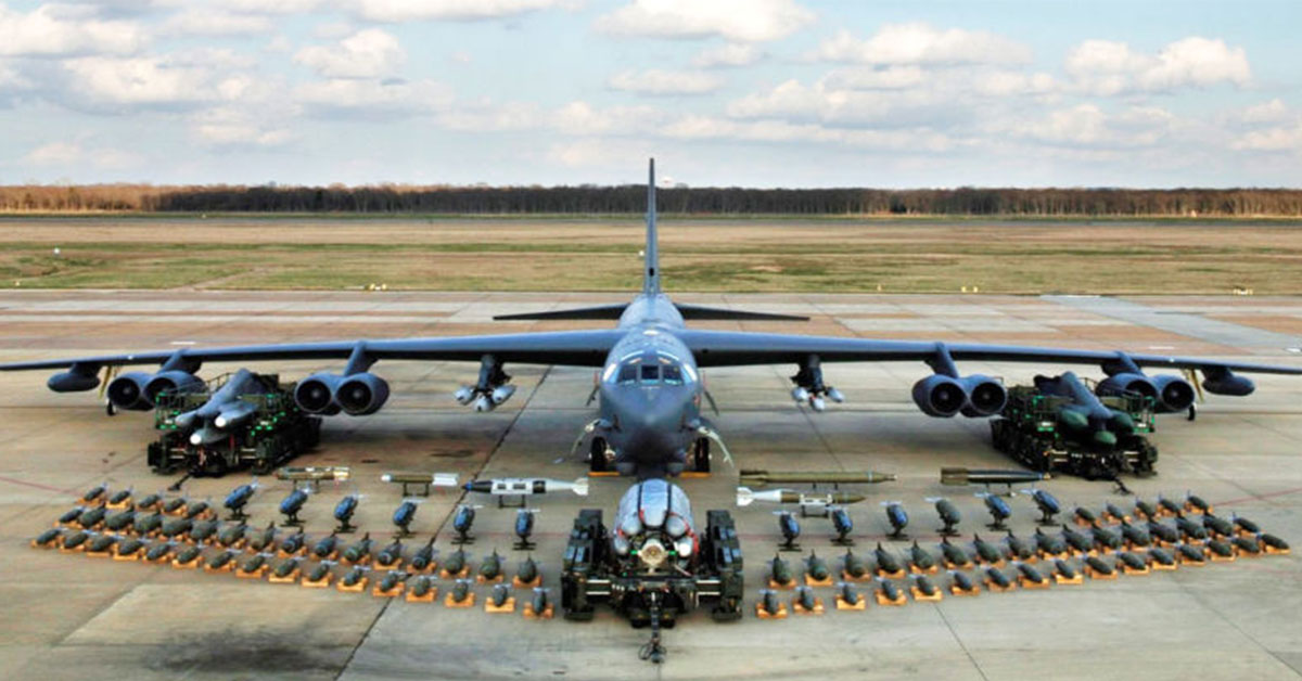 The explosive way B-52 bombers can be ready to fly in 10 minutes
