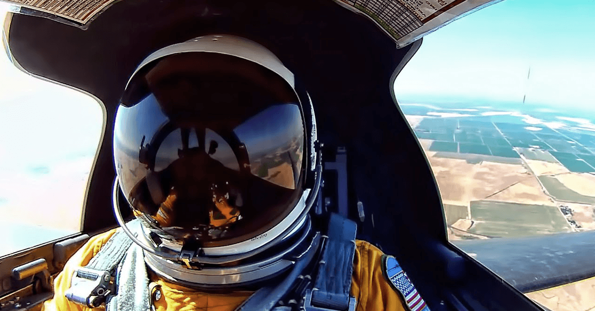 What it’s like to be strapped into the U-2 Dragon Lady