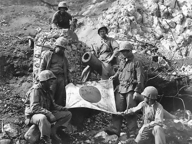 marines on iwo jima
