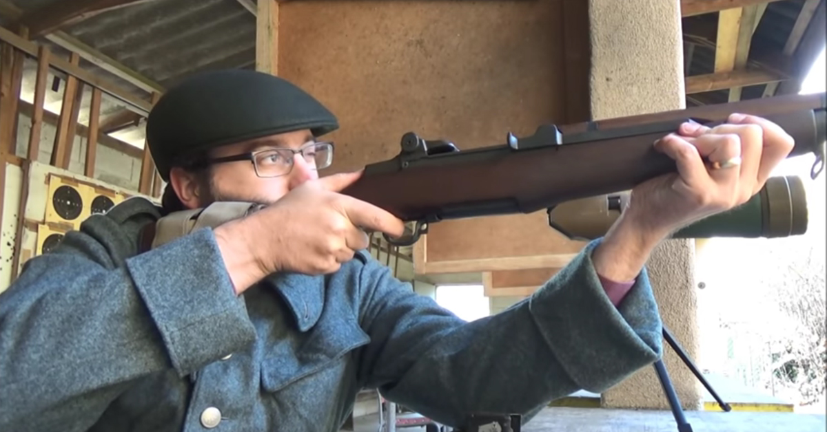 Comparing the Soviet SKS rifle to the American M1 carbine
