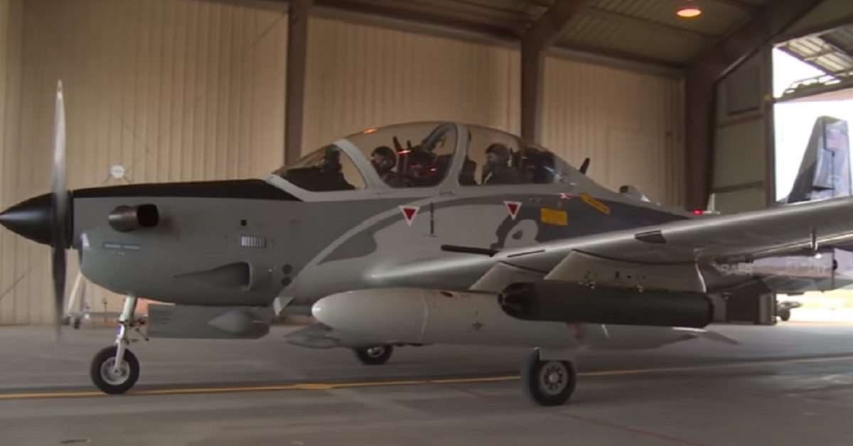 Artificial intelligence wasted a veteran fighter pilot in a bunch of simulated dogfights