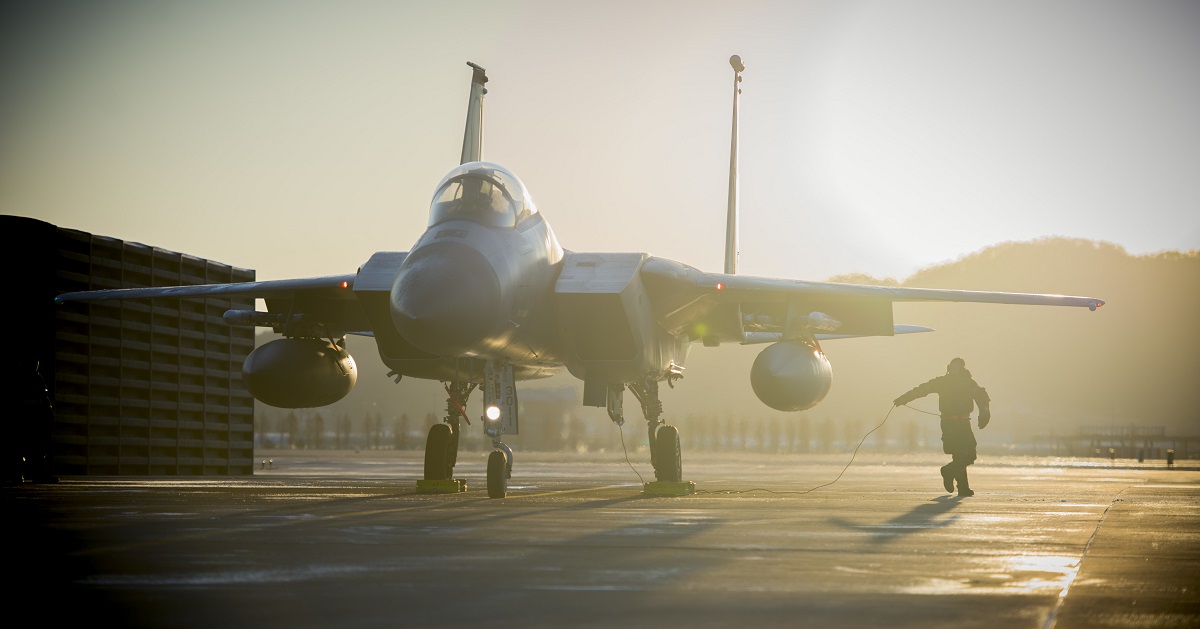 7 stunning photos of Air Force spec ops planes getting ready for action