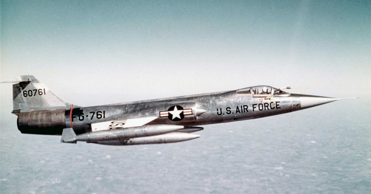 This is what happened when a P-51 Mustang chased a UFO over Kentucky in 1948