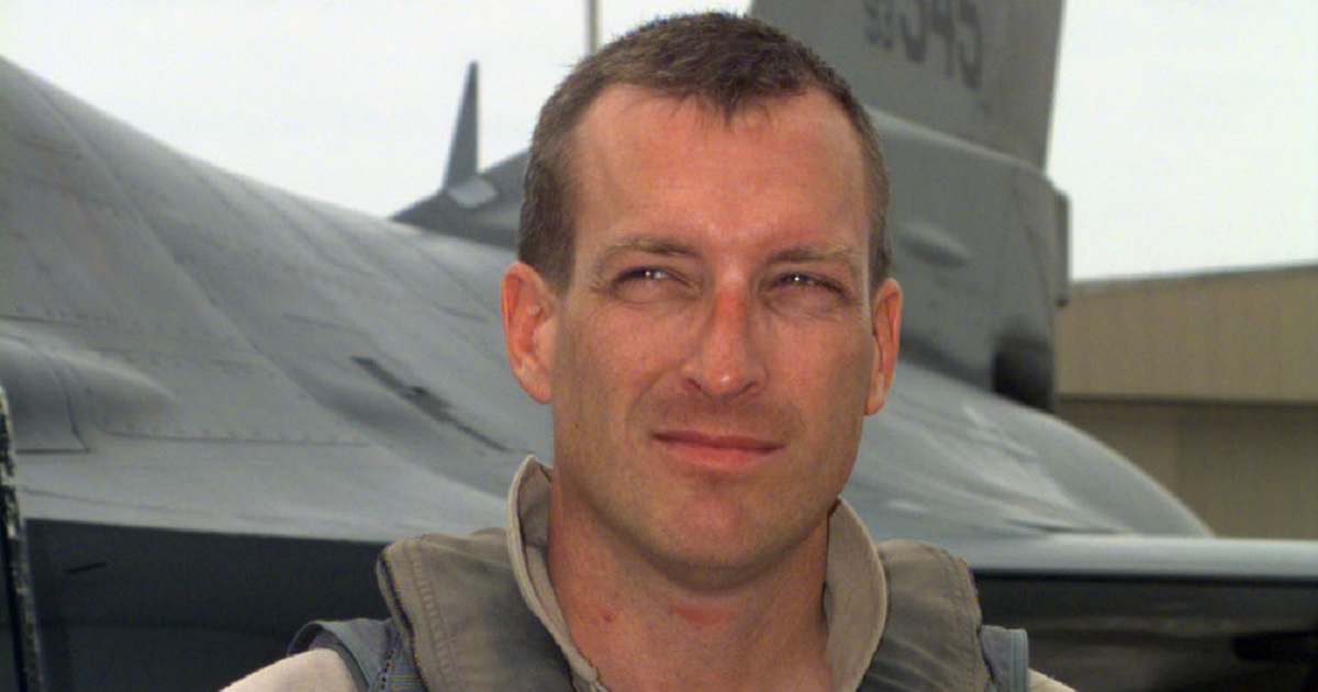 This dominating F-16 pilot ruled the skies over Desert Storm