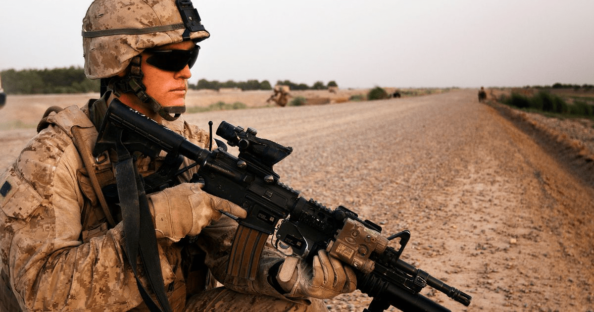 7 things grunts think about on watch in fighting holes