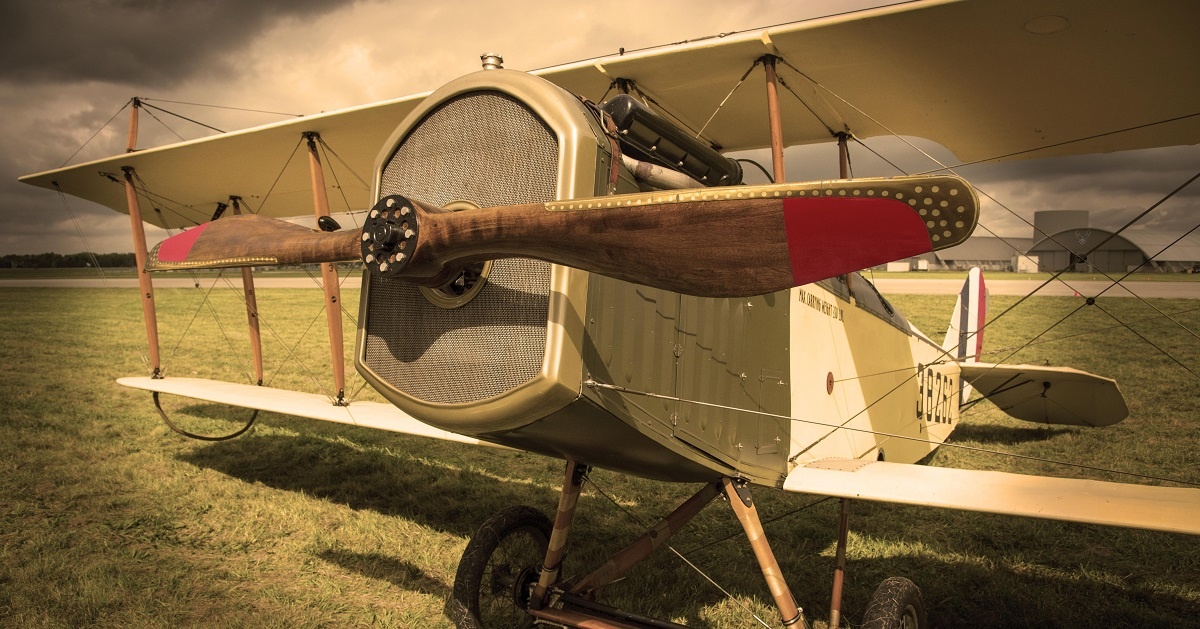 How machine guns on World War I biplanes never hit the propeller