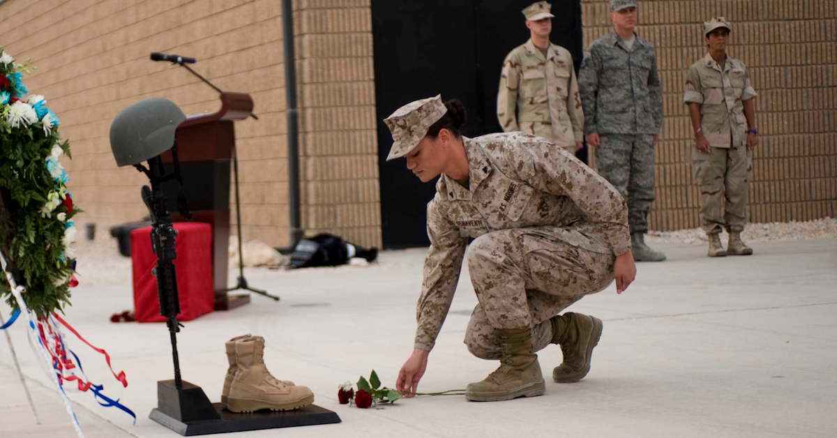 5 honorable ways veterans pay respect to the fallen