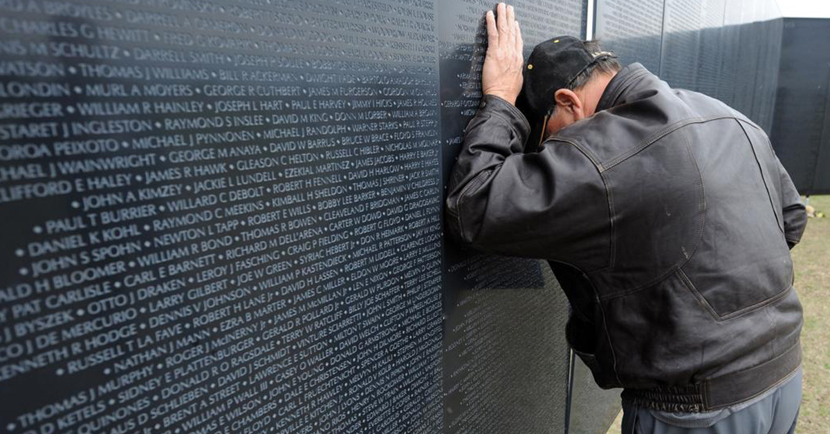 How to honor Vietnam veterans