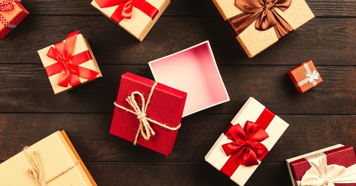 5 pro tips for putting together Christmas care packages