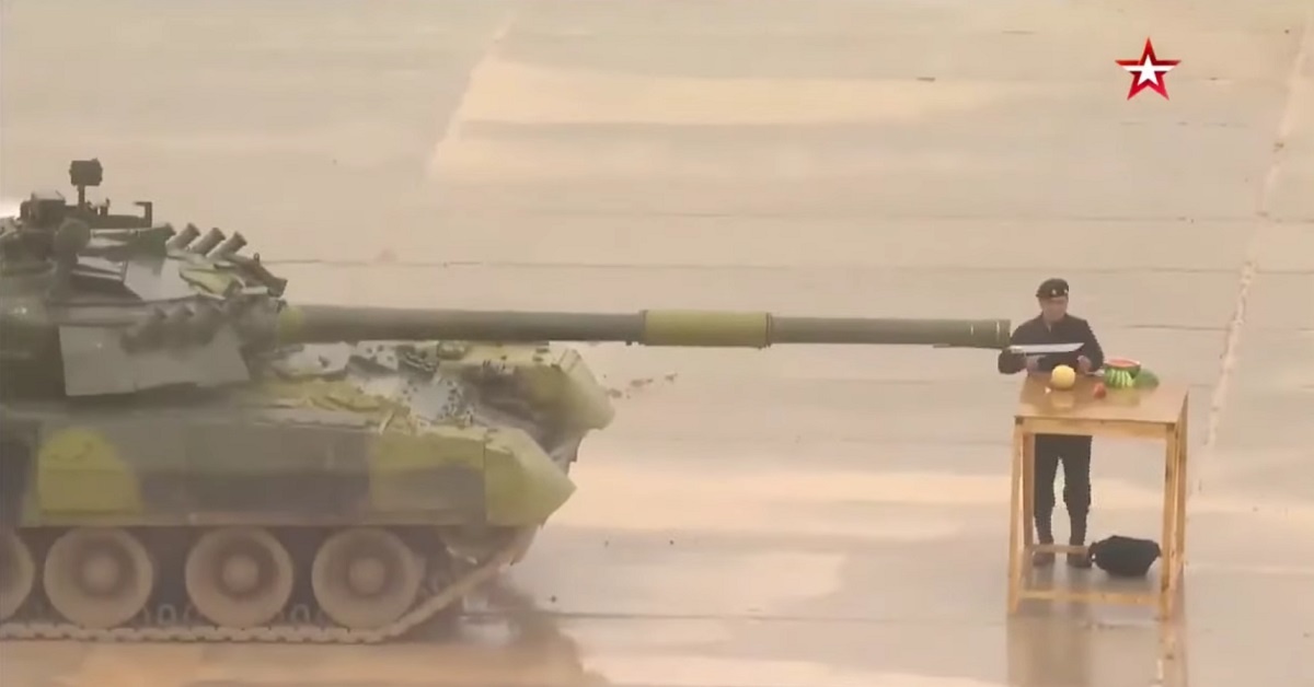 Ukraine is getting this badass tank from the United Kingdom